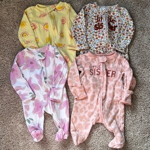 Carter’s girl’s sleepers, set of 4, size newborn